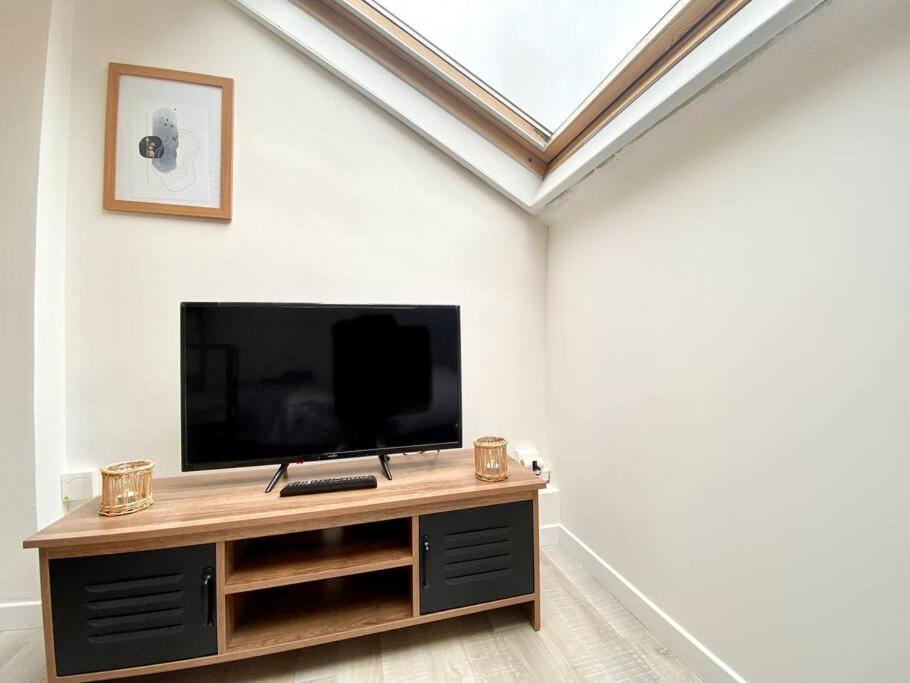 Newz4 - Centre-Ville - Tv - Wifi Calais Bagian luar foto